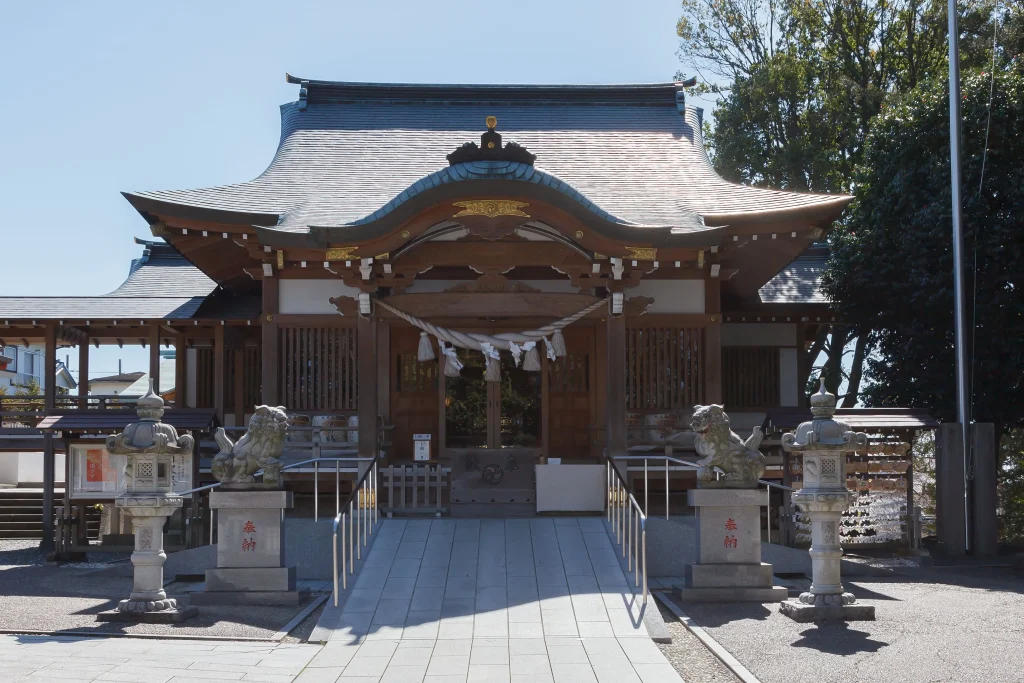 神奈川県横浜市青葉区に鎮座する神鳥前川神社の社殿